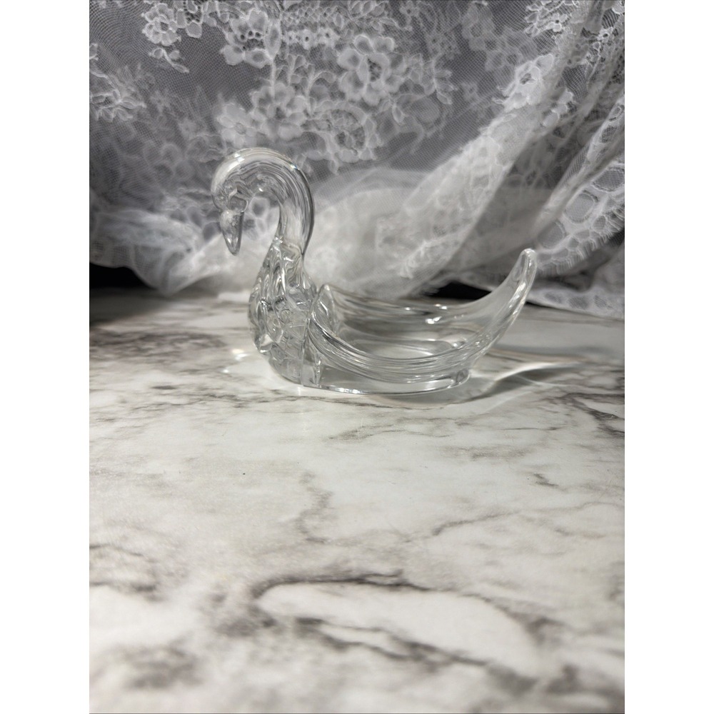 VTG‎ MCM Clear Acrylic Lucite Swan Guest Towel Holder Soap Dish Stand (2921) - Picture 2 of 8